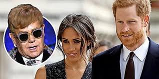 My dad was in the raf so he was away from home a. Singt Elton John Fur Harry Und Meghan
