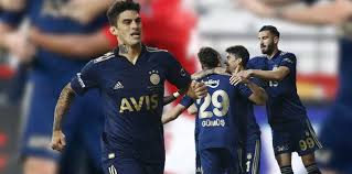 Futbolingo.com'da maç sonuçlarında gol atan oyuncular, sarı kart ve kırmızı kart bilgileri verilmektedir. Antalyaspor 1 2 Fenerbahce Mac Sonucu Fotomac