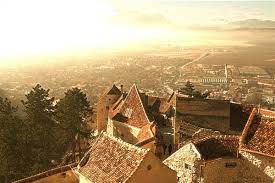 Cetatea medievala si dino parc. Despre Rasnov Romania Prezentare Imagini Informatii Turistice Si Detalii Despre Statiunea Rasnov