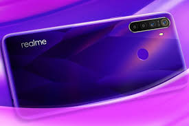 Inilah informasi terupdate harga realme 5 pro terbaru bulan ini yang meliputi harga baru realme 5 pro dan juga harga second realme 5 pro lengkap dengan dengan spesifikasi realme 5 pro. Realme 5 Dan Realme 5 Pro Meluncur Dengan Empat Kamera Belakang Halaman All Kompas Com