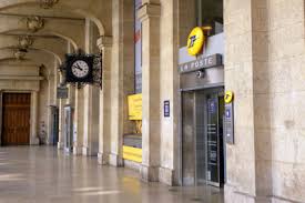 Check spelling or type a new query. Poste Ouverte 7j 7 En Plein Centre De Paris