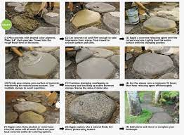 Making Concrete Stepping Stones Without A Form Concrete Stepping Stones Stepping Stones Diy Stepping Stones