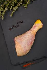 Prodotto al naturale che necessita di scongelamento in frigorifero prima di essere cucinato nelle ricette desiderate. Cosce Di Pollo Vendita On Line Cosce Di Qualita Azienda Agricola Scaglia