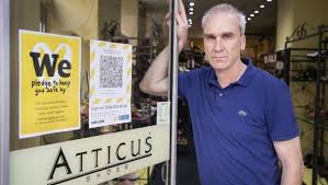Retailers call for mandatory QR scanning to prevent customer confrontations 