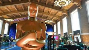 Los asistentes a la 93.ª entrega de los premios óscar, que se celebrará este 25 de abril en la estación de tren union station de los ángeles, no tendrán que usar tapabocas mientras las cámaras estén grabando. 42fhjqkh5infsm