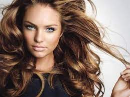 Pin By Carly Sanders On Hair Ideas Supermodel Hair Hair Colour For Green Eyes Hair Color For Fair Skin