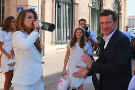 Ils se sont mariés à marseille, le 27 août 2016, au côté des deux filles d'aurore et des trois fils de benjamin. Photos Benjamin Castaldi Et Aurore Aleman Premieres Photos De Maries