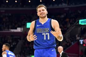 Luka dončić, the slovenian professional basketball player was born on 28 february 1999 and he is 22 years old at present. Mirjam Poterbin Is Luka Doncic S Mom And His Biggest Supporter Meet The Woman Who Raised Him