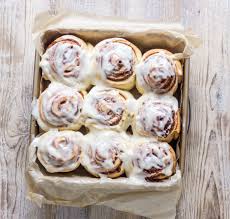Recette Brioches A La Cannelle Glacees Au Fromage A La Creme Recipe Food French Cooking Homemade Bread