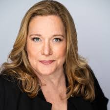 Shari Dugan's Instagram, Twitter & Facebook