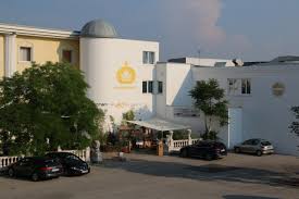 City airport train pausiert derzeit temporär. Hotel Freizeittempel 4 Hrs Star Hotel In Wiener Neustadt Lower Austria