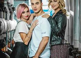 Non si sa molto, se non che la coreografa è sposata con il ballerino, e suo assistente coreografo, fabrizio prolli, che ha. Veronica Peparini E Andreas Dopo Amici Il Matrimonio Sogno Ad Occhi Aperti