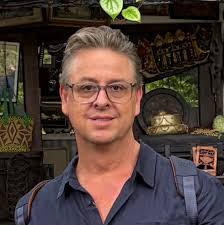 Interview with Peter from Canaries.