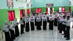 Ansambel ritmis adalah peralatan musik yang dipakai untuk mengatur sebuah irama lagu. Musik Ansambel Sejenis Pianika Cover Tanah Airku Youtube