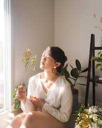 Jamie Kwon | Experiencing spring indoors 🌿🌸 #stayhome ...