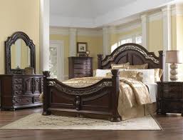 Samuel Lawrence San Marino Brown Hardwood Master Bedroom Set Traditional Bedroom Furniture Traditional Bedroom Furniture Sets Brown Master Bedroom