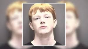 Adolescente Connor Lynn Hilton es sentenciado por asesinar a su amigo en  vísperas de Navidad en Galveston, Texas