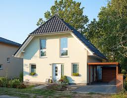 Roth architecture is a studio that confirms the link between human creation and nature, taking up ancestral knowledge to generate spaces for coexistence en elevation. Einfamilienhaus Haus Stade Von Roth Massivhaus Fertighaus De