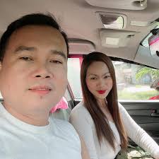 Inatake sa puso habang nasa trabaho ang isang empleyado ng bangko dahil  umano sa labis na stress. Ang kumpletong report, panoorin.  #GMAIntegratedNewsfeed YT: https://tinyurl.com/bdfmxkbk FB:  https://tinyurl.com/bdtx84nc