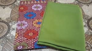 Batik merupakan kekayaan budaya yang dimiliki oleh bangsa indonesia. Set Matching Satin Hijau Lumut Batik Songket Sarawak Dan Satin Facebook