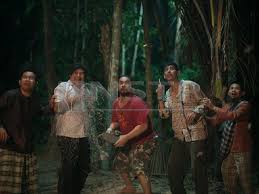 Since then, her ghost has been spotted around kampung pisang, making the villagers feel restless. Showbiz Fantastic Year For Local Cinema Says Finas