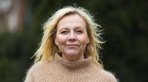 I dag skal vi gjemme vår reporter et sted i trøndelag. Linn Skaber Keeps The Devotion Nrk Trondelag Local News Tv And Radio