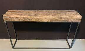 sidetable met dik eiken blad en stalen frame sidetable de jong interieur landelijke sidetable stoere sidetable sidet houten tafel warme woonkamers interieur