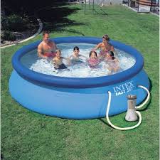 Your Pool Can Be Easily Emptied And Stored In A Safe Place During The Winter However Many People Choose To Leave The Clean Pool Water Easy Set Pools Diy Pool