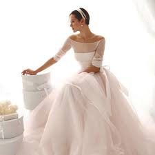 Die barcelona fashion bridal week hat uns begeistert. Aktuelle Brautmoden Kollektion Le Spose Di Gio Bei Traumkleid Dusseldorf