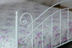Click to jump to instructions for how to take apart an adjustable bed frame or bunk bed. How To Take Apart Your Bed Frame Before Moving Day