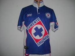 Siamo un negozio online specializzato nella vendita di abbigliamento da calcio se stai cercando maglie economiche e vuoi maglie di alta qualità, magliecalcio18.com è la scelta migliore. Cruz Azul Home Football Shirt 1997