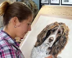 person drawing a pet portraitの画像