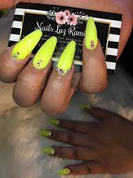Puedes sugerir una descripción de éste álbum y publicar nuevas fotos en él. Nails Ramirez Hermoso Color Amarillo Fosforescente Facebook