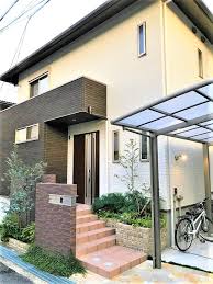 タマホームの家に使われている外壁材には、様々なスタイルがあります。 スタイルによって外観のイメージが変わりますし、使われる屋根材も違うのでよく相談する必要があるでしょう。 それでは、 タマホームの外壁材の標準仕様について紹介 します! ã‚¿ãƒžãƒ›ãƒ¼ãƒ ã®æœ¨éº—ãªå®¶ 2300ä¸‡å†† 47åª 5ldk å®¶èªž