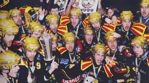Vill man vara lite elak kan man påpeka att brynäs if har lika många sm guld i fotboll som hammarby har. 20 Ar Sedan Brynas Sensationella Sm Guldfirande Hockeysverige Mer Av Sporten Du Alskar