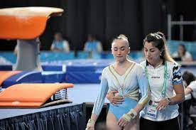 El seleccionado argentino femenino de gimnasia artística comenzará en las primeras horas del sábado su participación en el campeonato mundial de stuttgart, alemania. Gimnasta Argentina Sufrio Una Fuerte Caida En Los Juegos Olimpicos De La Juventud El Litoral Noticias Santa Fe Argentina Ellitoral Com