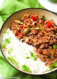 Puerto Rican Picadillo Recipe Fragrant Flavorful Ground Beef Stew With Potatoes Tomatoes Olives And Raisins E Picadillo Recipe Picadillo Cooking Recipes
