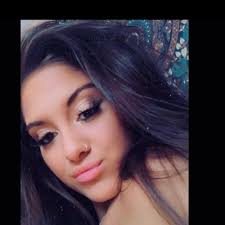 Molly Perkins (@molllyperkins)