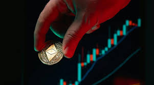 بازگشت اتریوم به بالای ۲ هزار دلار؛ ده‌ها میلیون دلار ETH از صرافی‌ها برداشت شد!