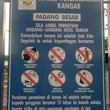 Apa yang perlu buat sebelum membuang sampah adalah mengasing sisa baki dan sisa boleh kitar semula. Photos At Masjid Nurul Iman Kampung Tengah