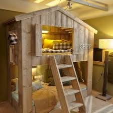 Lit Cabane Marin Evolutif En Hauteur A Decouvrir Sur Le Site Marchand Machambramoi Com Une Selection De La Redaction De Source A Id Com Pinterest Guy Ro