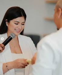 Soon after she headlined as the titular superheroine darna in the tv adaptation of the popular mars ravelo comics hit. 4zaen4tph7ry M