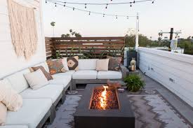Liza Koshy S Urban Outdoor Oasis Makeover Rooftop Patio Design Rooftop Decor Outdoor Remodel