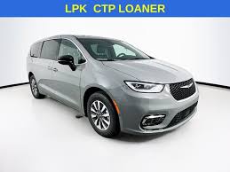 Image result for Ceramic Gray 2017 Chrysler