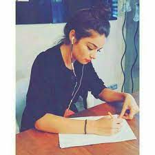 صور مشكلهه صور بنات عم تدرس اذا عجبتكم الصور زتو facebook