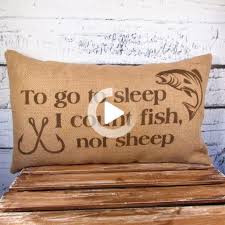 Oreiller De Peche En 2020 Maison De Plage Peche Maison Du Lac