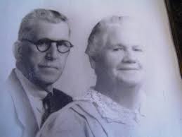 Hayden Woodring and Elsie Marvin Oakley- my great grandparents. Hayden's  father was William Francis Woodring. They lived in Webster, Union County,  and Henderson Counties in Kentucky.