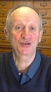 🗣Author Talk: Former Senior Crown...