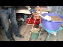 как сделать брикеты из опилок в домашних условиях видео Pokazyvaem Kak My Gotovim Smes Dlya Toplivnyh Briketov Iz Makulatury Struzhki Opilok Etu Tehnologiyu Mozhno Primenit Komnata Dlya Remesla Idei Dlya Doma Dlya Doma