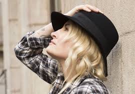 Sarah connor misst seine größe und sein gewicht Sarah Connor Die Geschichte Hinter Ihrem Neuen Hit Vincent